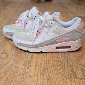 Nike Womens White and Pink Air Max Sneakers